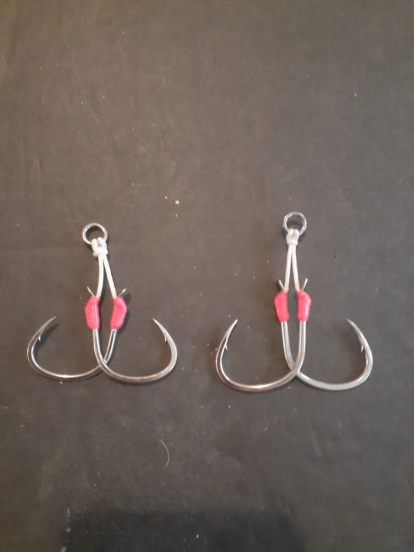 Twin HD Assist Hooks Sizes 5/0 and 6/0